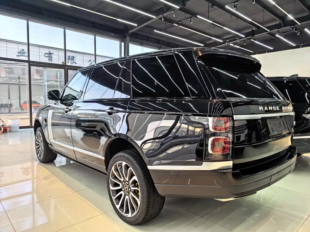 Range Rover 2021 3.0 L6 Legend Extended Classic Edition купить на сайте DeffCars