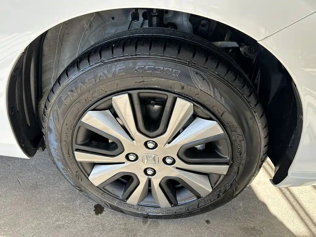 Fit 2022 1.5L CVT Trendy Sunroof Edition купить на сайте DeffCars