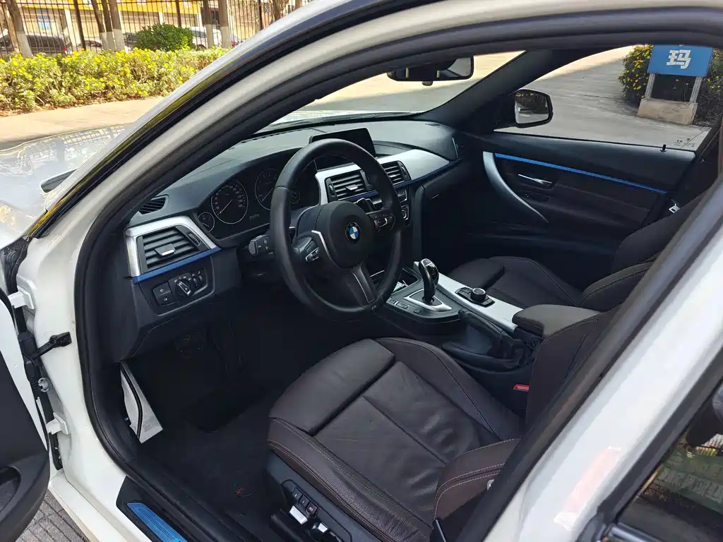 BMW 3 Series 2019 320i M Sports Package купить на сайте DeffCars
