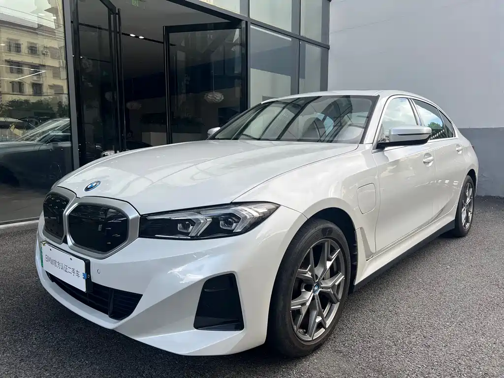 BMW i3 2022 eDrive 35 L купить на сайте DeffCars