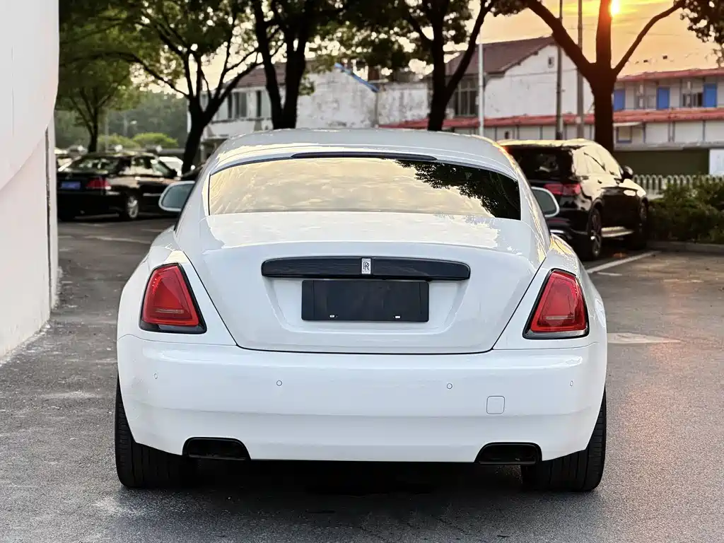 Phantom 2018 6.6T standard model купить на сайте DeffCars