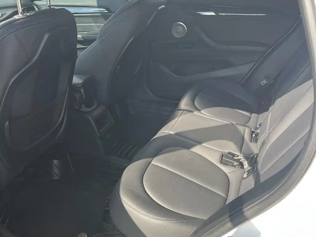 BMW X1 2021 facelift sDrive20Li fashionable model купить на сайте DeffCars