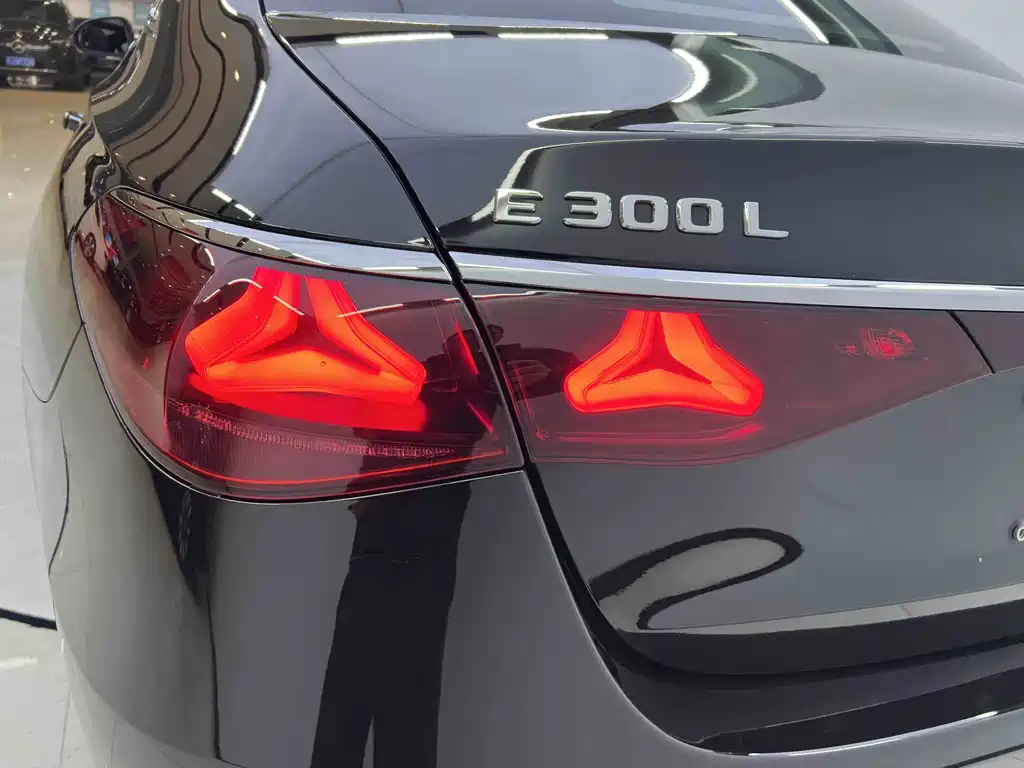 Mercedes-Benz E-Class 2025 E 300 L Luxury Model купить на сайте DeffCars
