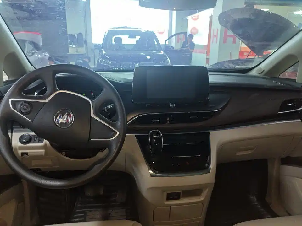 Buick GL8 2022 Land Business Class 652T Comfort купить на сайте DeffCars
