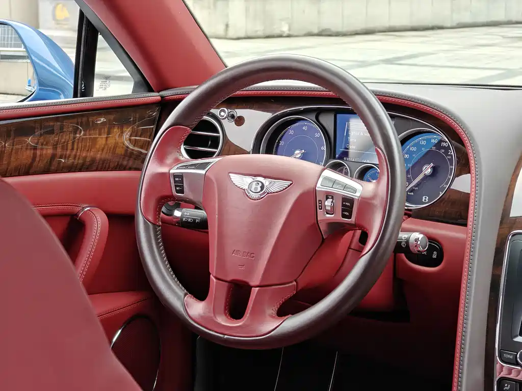 Flying Spur 2017 4.0T V8 Standard Edition купить на сайте DeffCars