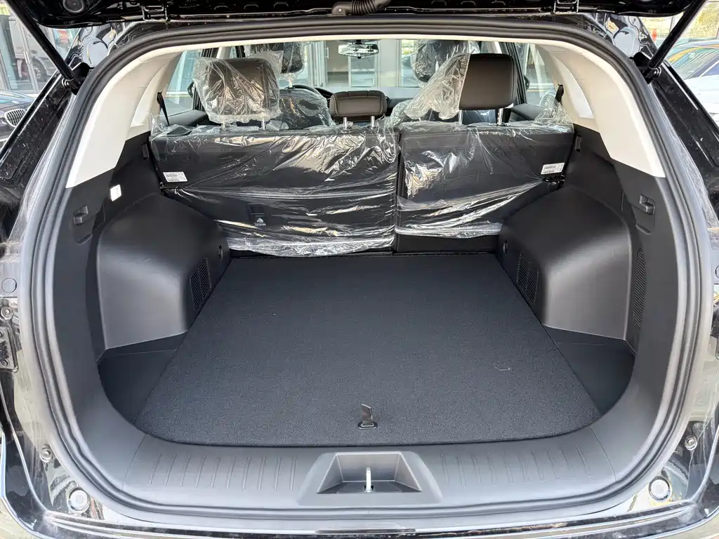 Kaiyi Kunlun 2026 1.5T Mountain Edition 5 seats купить на сайте DeffCars