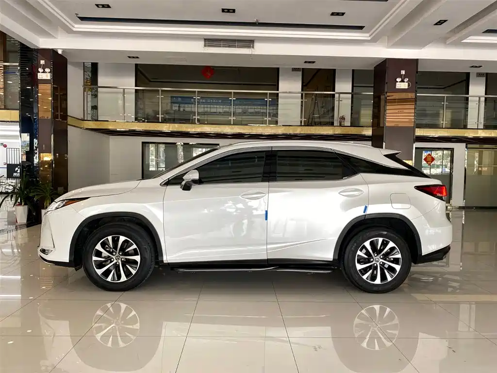 Lexus RX 2020 facelift 300 two-wheel drive elite version купить на сайте DeffCars