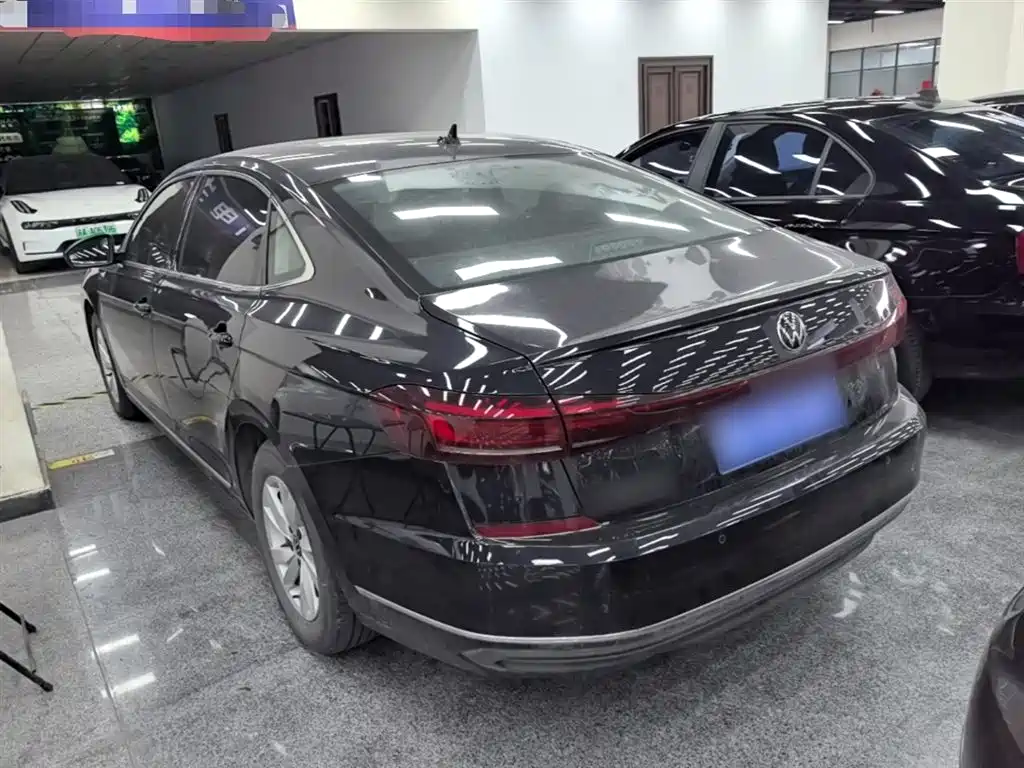 Passat 2025 Outstanding Model 280TSI Business Edition купить на сайте DeffCars