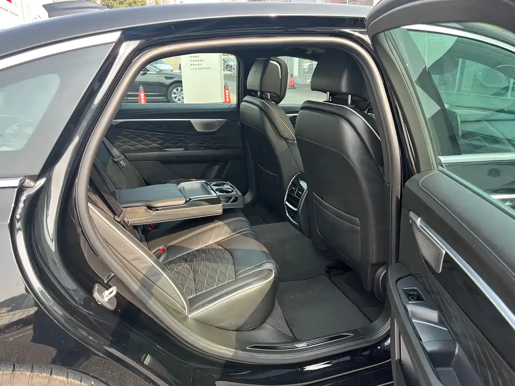 Cadillac CT6 2023 28T Platinum Type купить на сайте DeffCars