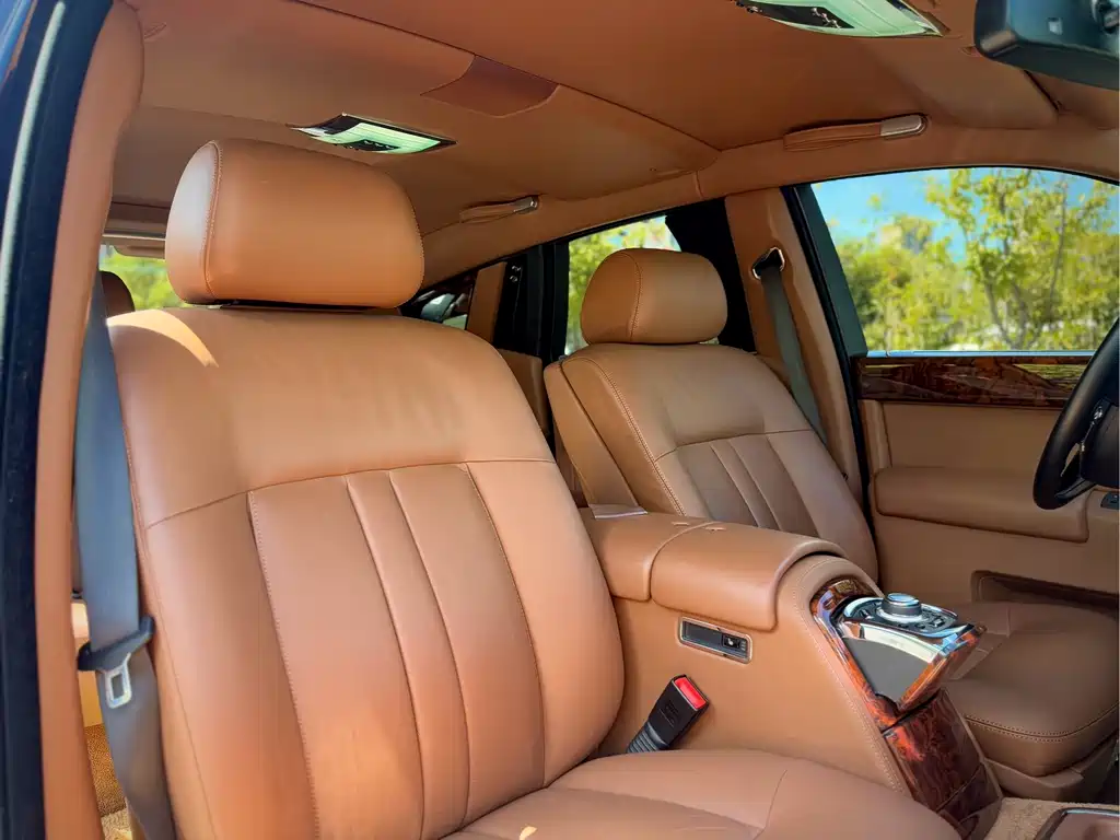 Phantom 2013 6.7L Standard Edition купить на сайте DeffCars