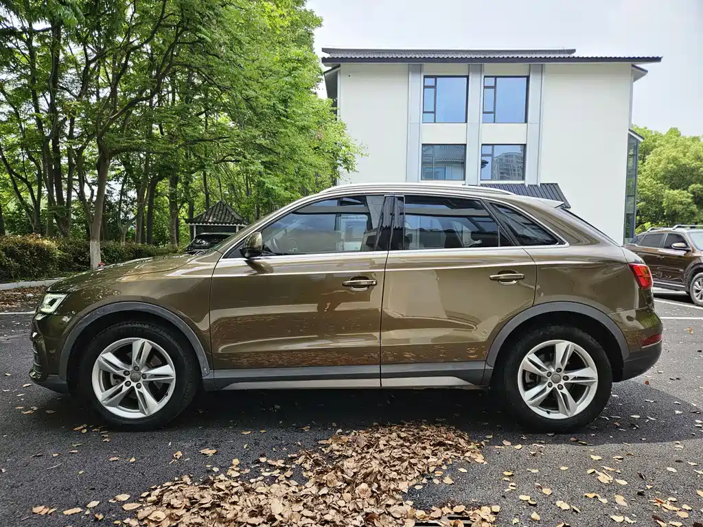 Audi Q3 2018 30th Anniversary Model 30 TFSI Fashion Model купить на сайте DeffCars