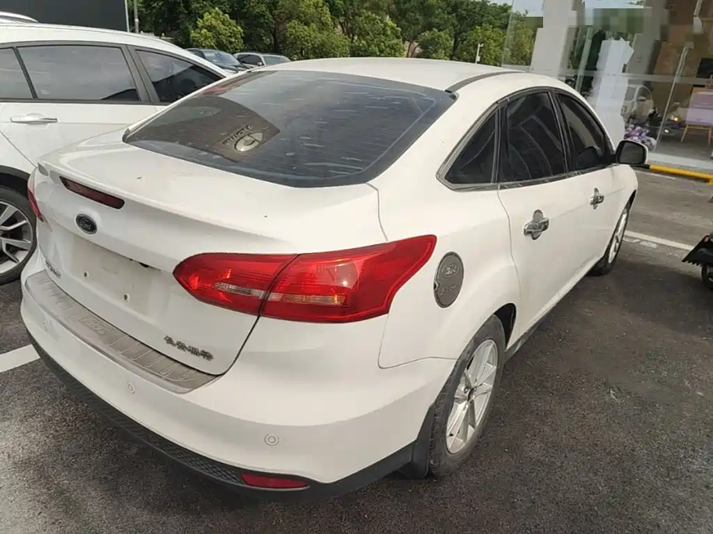 Focus 2015 sedan 1.6L automatic fashion model купить на сайте DeffCars