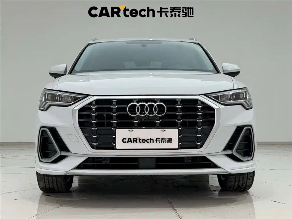 Audi Q3 2022 40 TFSI Fashionable and Dynamic купить на сайте DeffCars