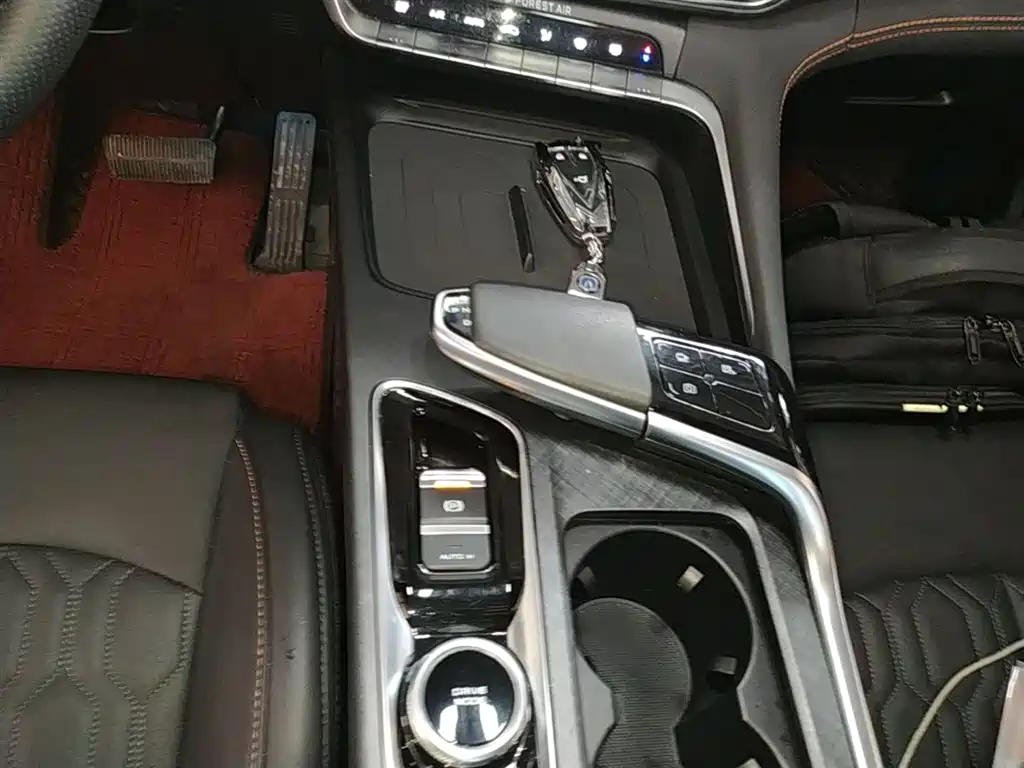 Changan UNI-T 2022 1.5T exclusive model купить на сайте DeffCars