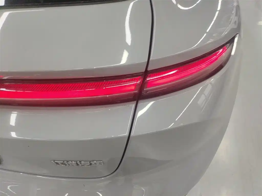 NIO ET5T 2023 75kWh Touring купить на сайте DeffCars