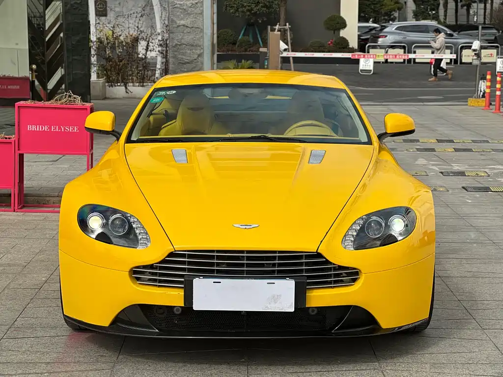 V8 Vantage 2012 4.7L S Coupe купить на сайте DeffCars