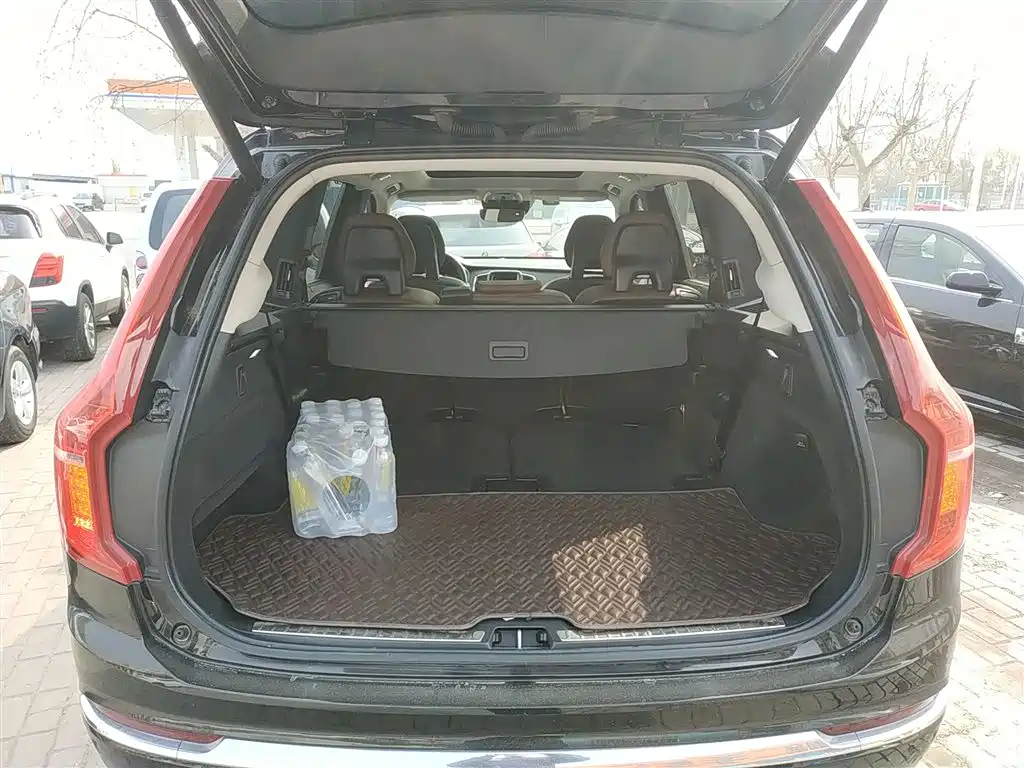 Volvo XC90 2020 facelift T6 Zhiyi Luxury Edition 7 seats купить на сайте DeffCars