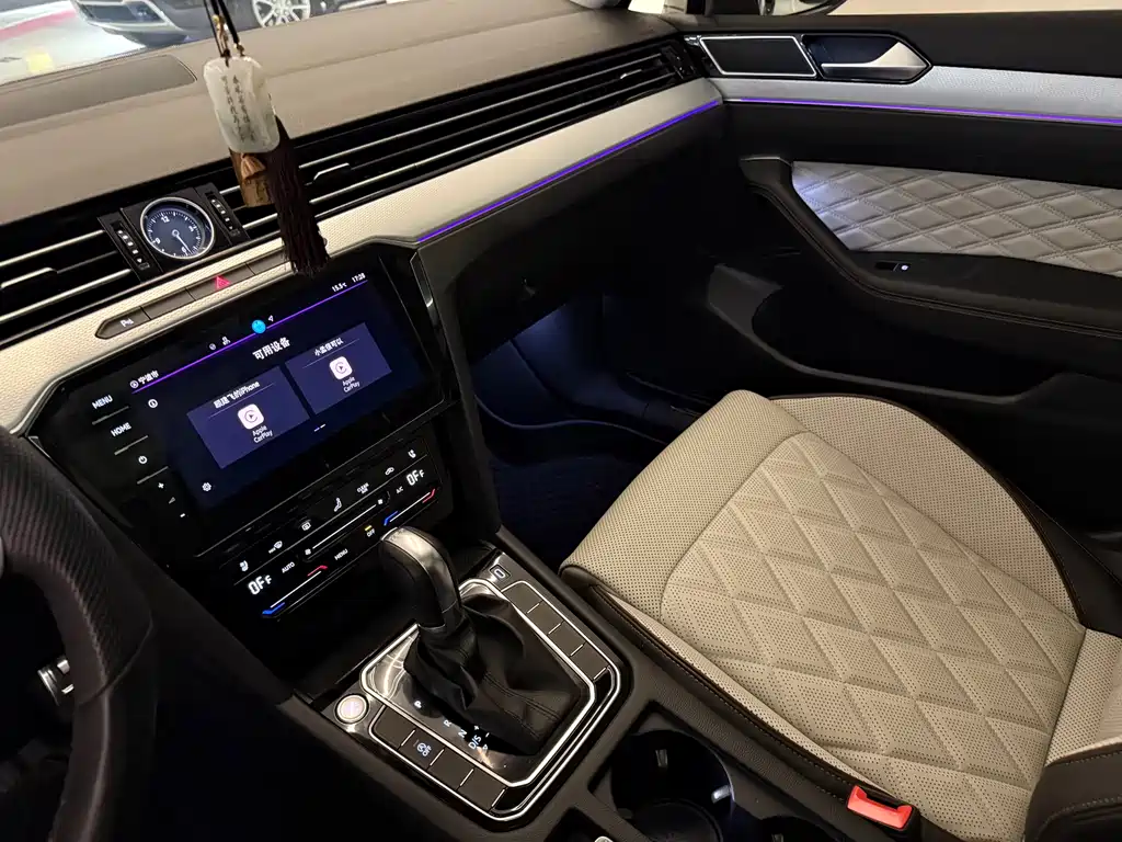 Magotan 2024 model 2 million public model 330TSI DSG luxury model купить на сайте DeffCars
