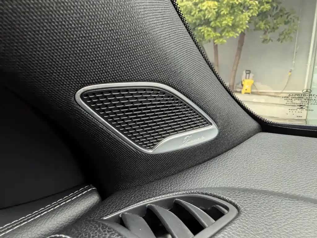 Mercedes-Benz GLB AMG 2023 AMG GLB 35 4MATIC купить на сайте DeffCars