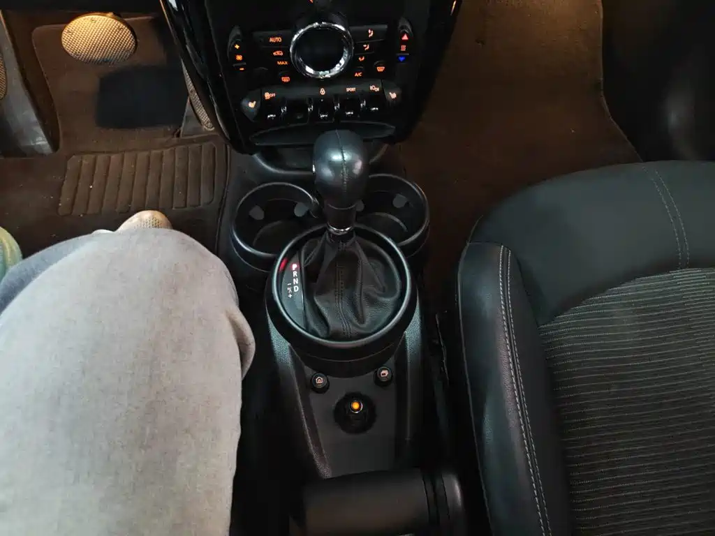 MINI COUNTRYMAN 2016 1.6T COOPER ALL4 Fun equipment control купить на сайте DeffCars
