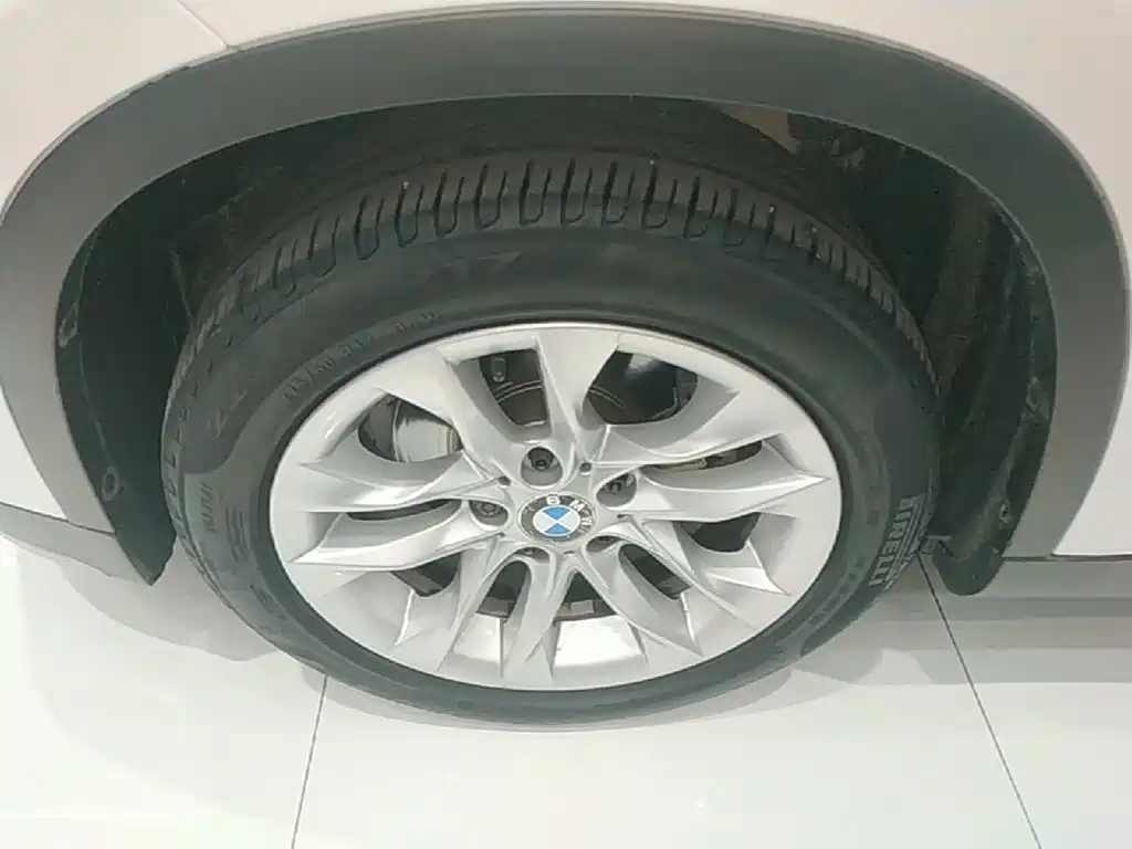 BMW X1 2015 sDrive18i stylish upgraded version купить на сайте DeffCars