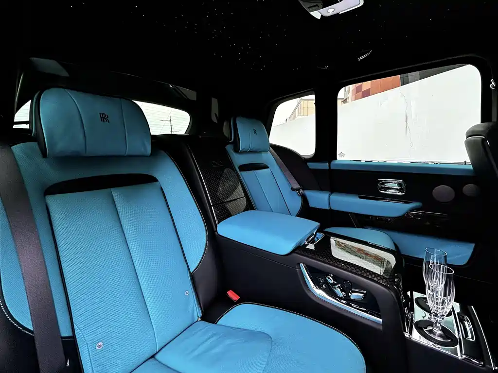 Cullinan 2018 four-seat version купить на сайте DeffCars