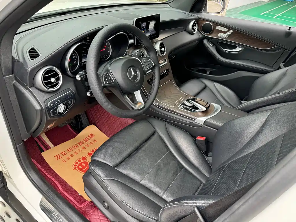 Mercedes-Benz GLC 2016 GLC 300 4MATIC Dynamic купить на сайте DeffCars