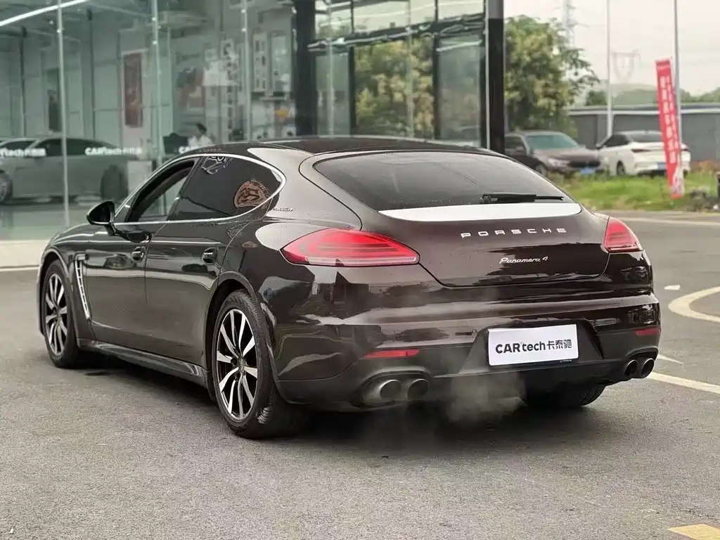 Panamera 2014 Panamera 4 Executive 3.0T купить на сайте DeffCars