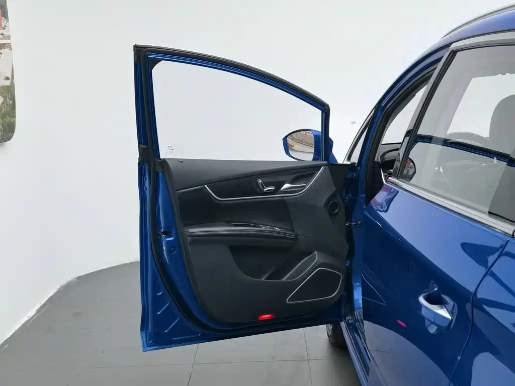 Song MAX 2017 1.5T automatic smart connection premium model 7 seats купить на сайте DeffCars