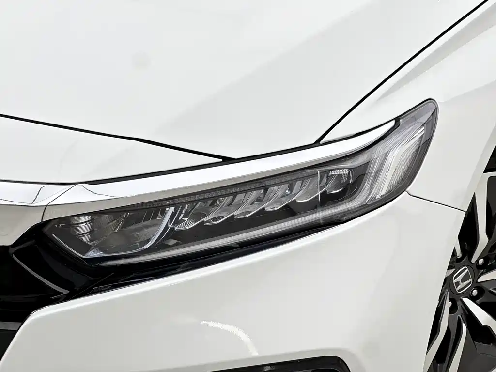 Accord 2018 Sharp Hybrid 2.0L Sharp Collar Edition National VI купить на сайте DeffCars
