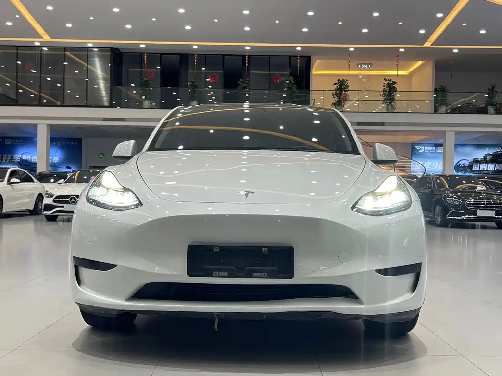 Model Y 2022款 改款 后轮驱动版 купить на сайте DeffCars