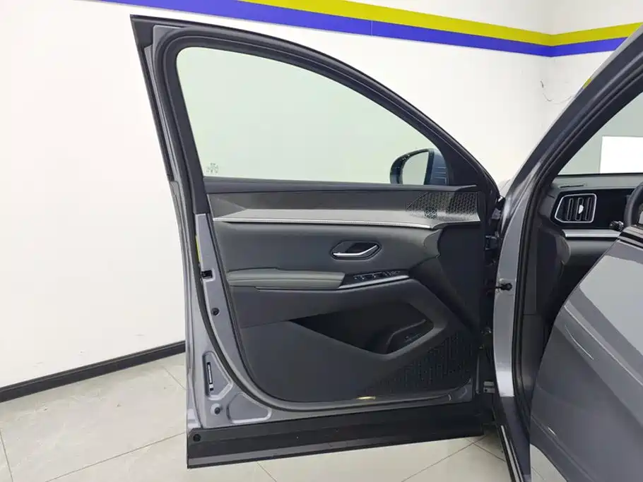 Song Pro New Energy 2025 Second Generation Intelligent Driving Edition DM-i 115KM Superior Model купить на сайте DeffCars
