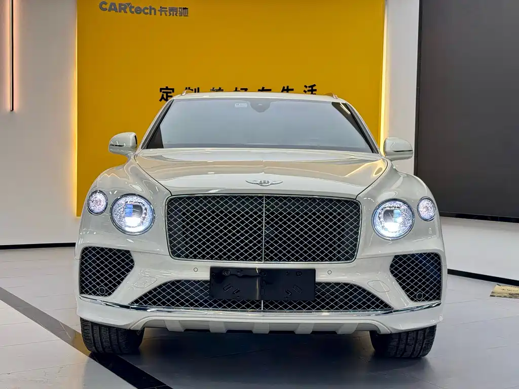 Bentayga 2022 4.0T V8 купить на сайте DeffCars
