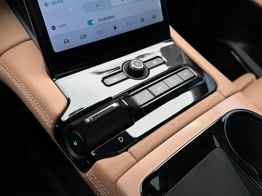 NIO ES8 2020 485KM six-seater version купить на сайте DeffCars
