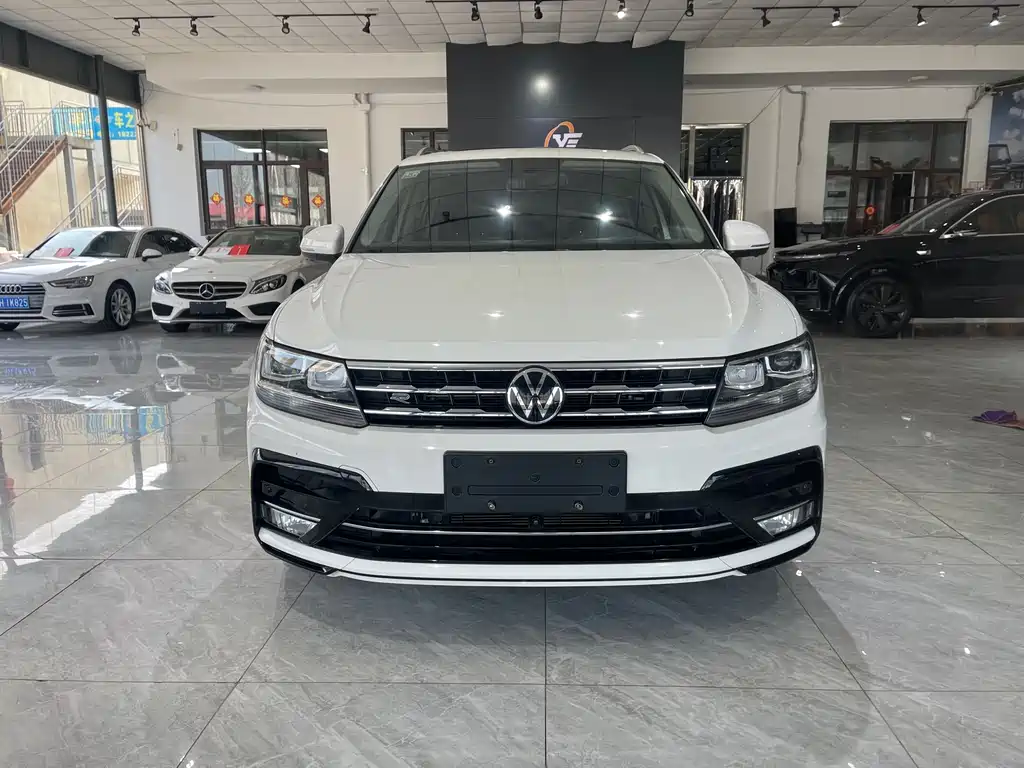 Tiguan L 2021 330TSI automatic two-wheel drive R-Line flagship version купить на сайте DeffCars