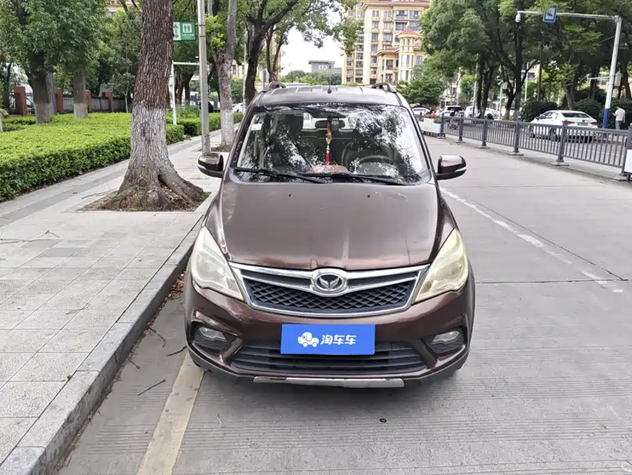 BAIC Huansu H2 2015 1.5L AMT luxury model BJ415C купить на сайте DeffCars