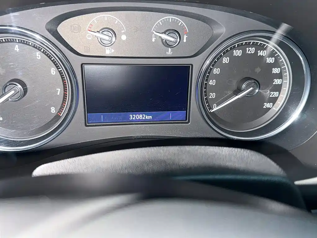 LaCrosse 2022 652T luxury model купить на сайте DeffCars