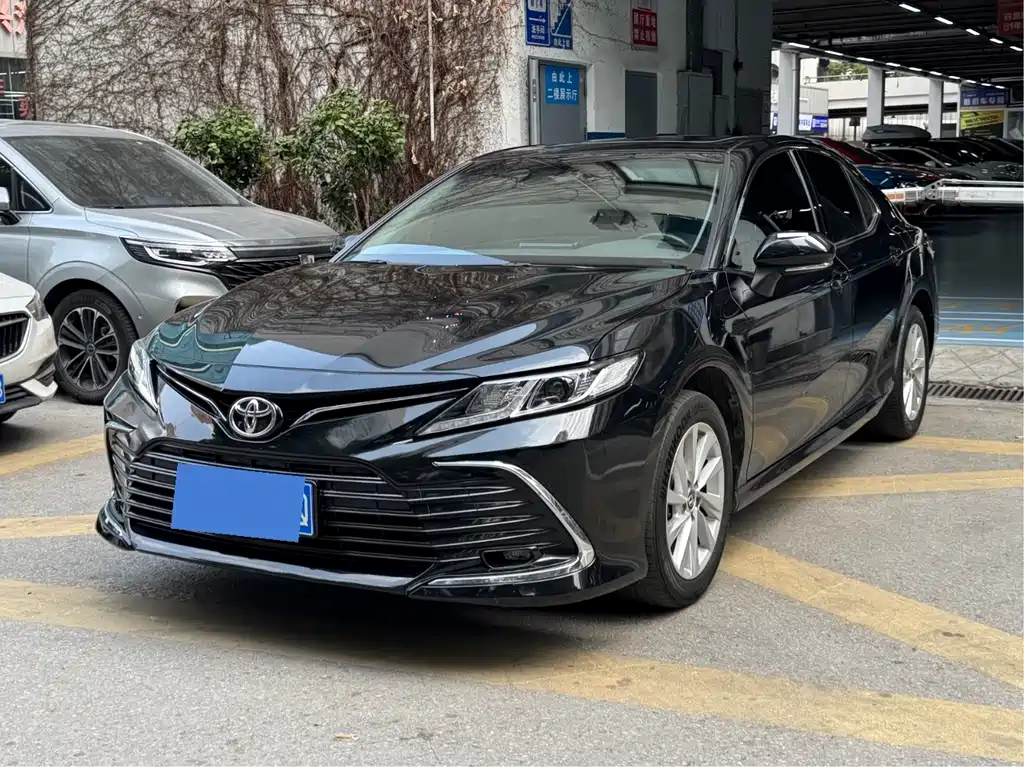 Camry 2023 2.0GVP Leading Edition купить на сайте DeffCars