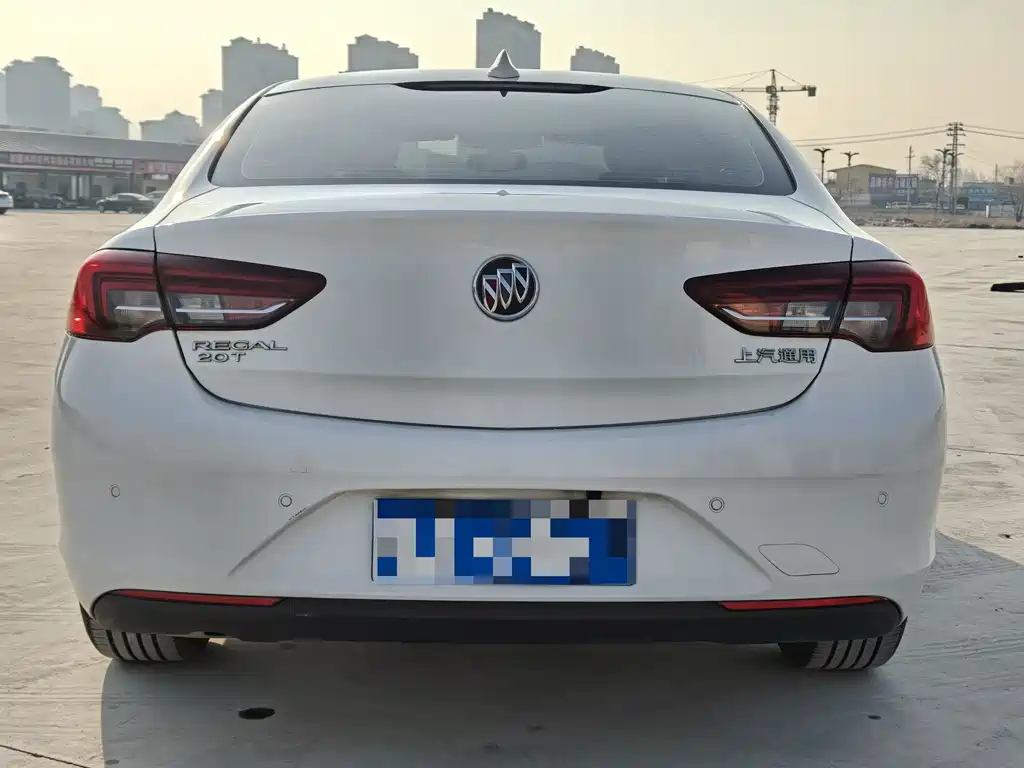 Regal 2019 20T Elite National V купить на сайте DeffCars