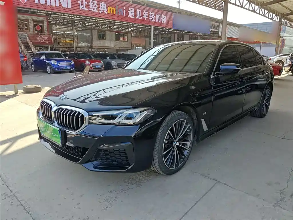 BMW 5 Series 2023 530Li Leading M Sports Package купить на сайте DeffCars