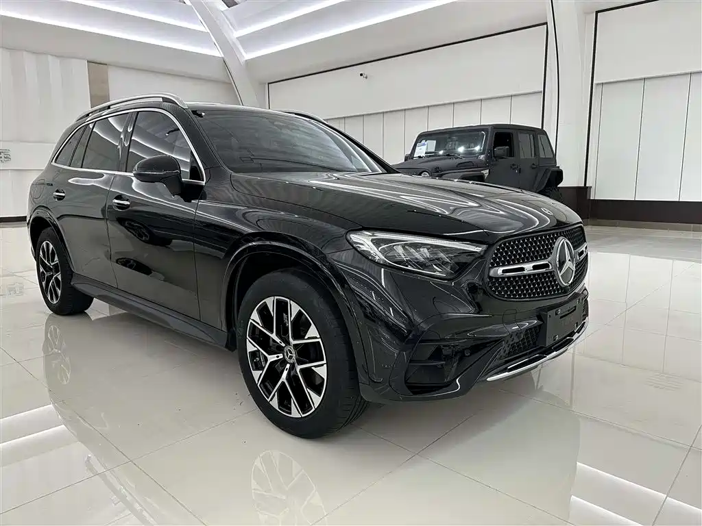 Mercedes-Benz GLC 2023 GLC 260 L 4MATIC luxury model 5 seats купить на сайте DeffCars