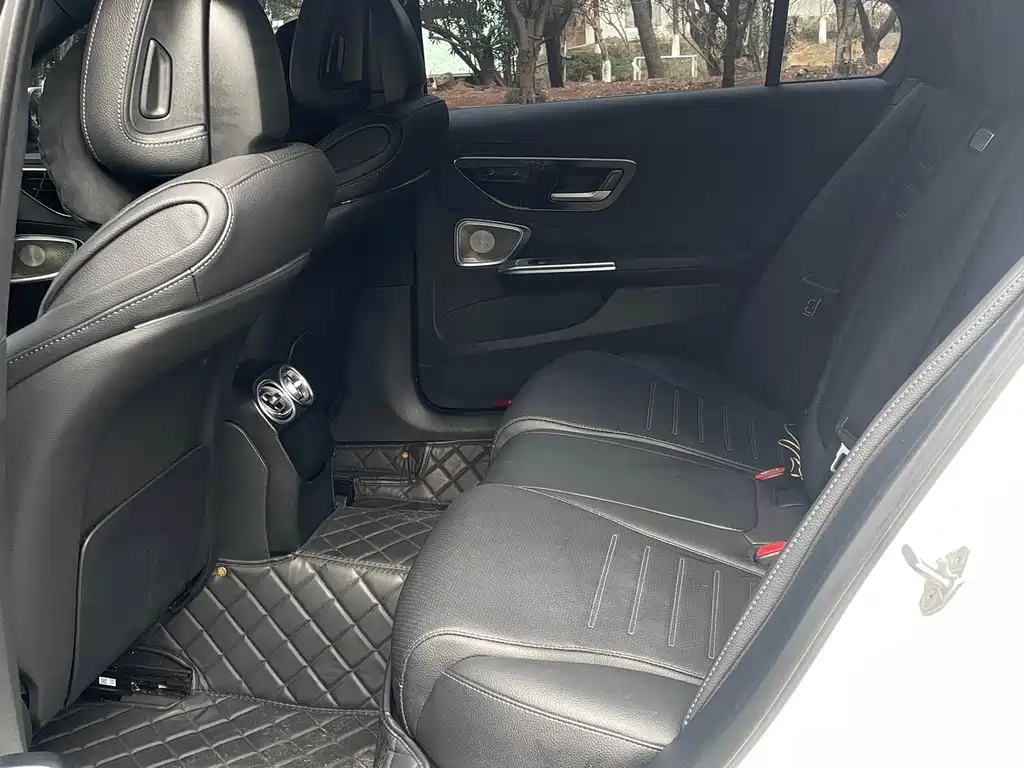 Mercedes-Benz C-Class 2024 C 200 L Sports Edition купить на сайте DeffCars