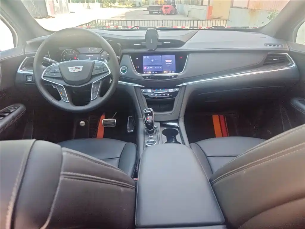 Cadillac XT5 2022 2.0T four-wheel drive luxury model (Hummingbird version) купить на сайте DeffCars