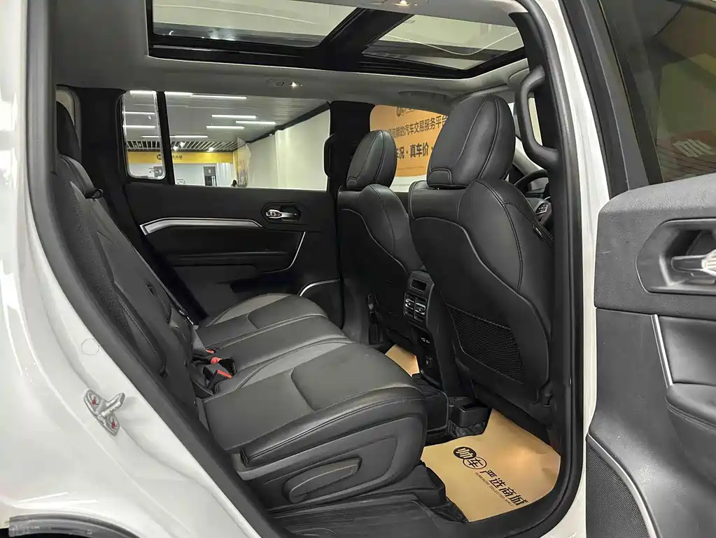 Grand Commander 2020 2.0T two-wheel drive leading version купить на сайте DeffCars