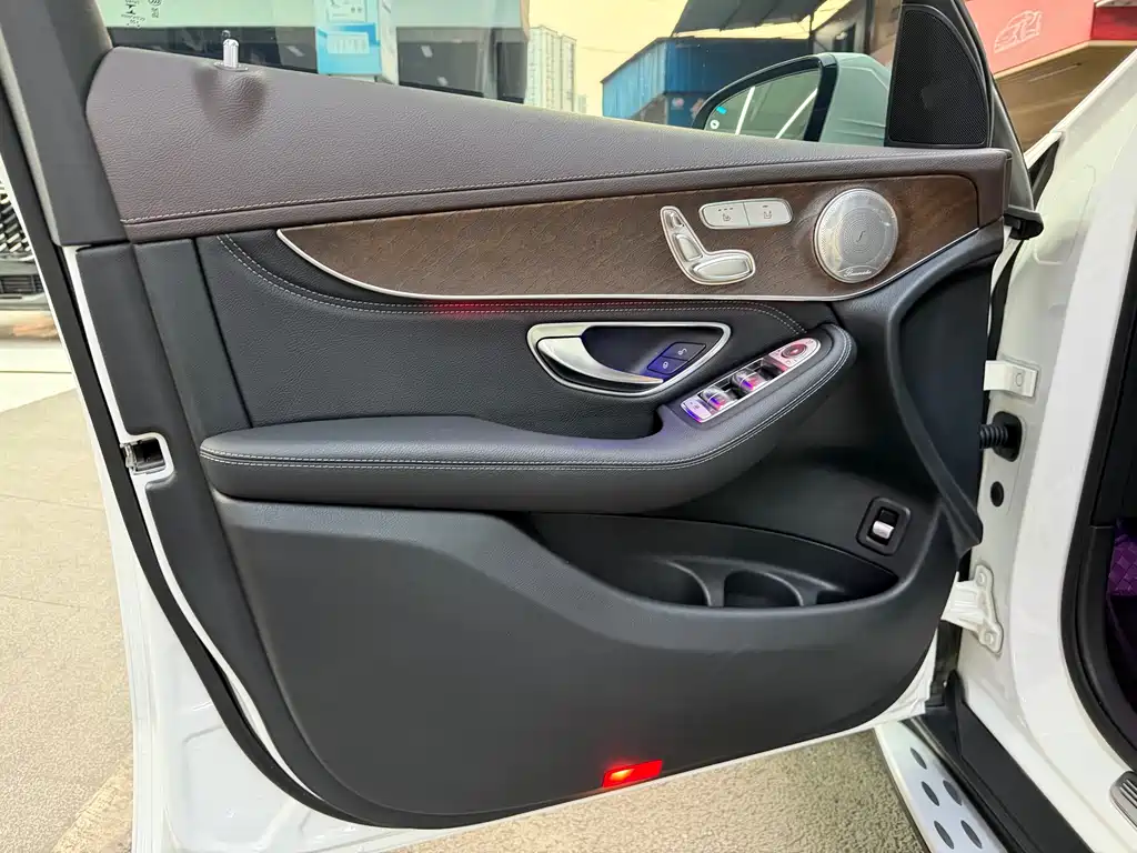 Mercedes-Benz GLC 2020 facelift GLC 260 L 4MATIC luxury model купить на сайте DeffCars