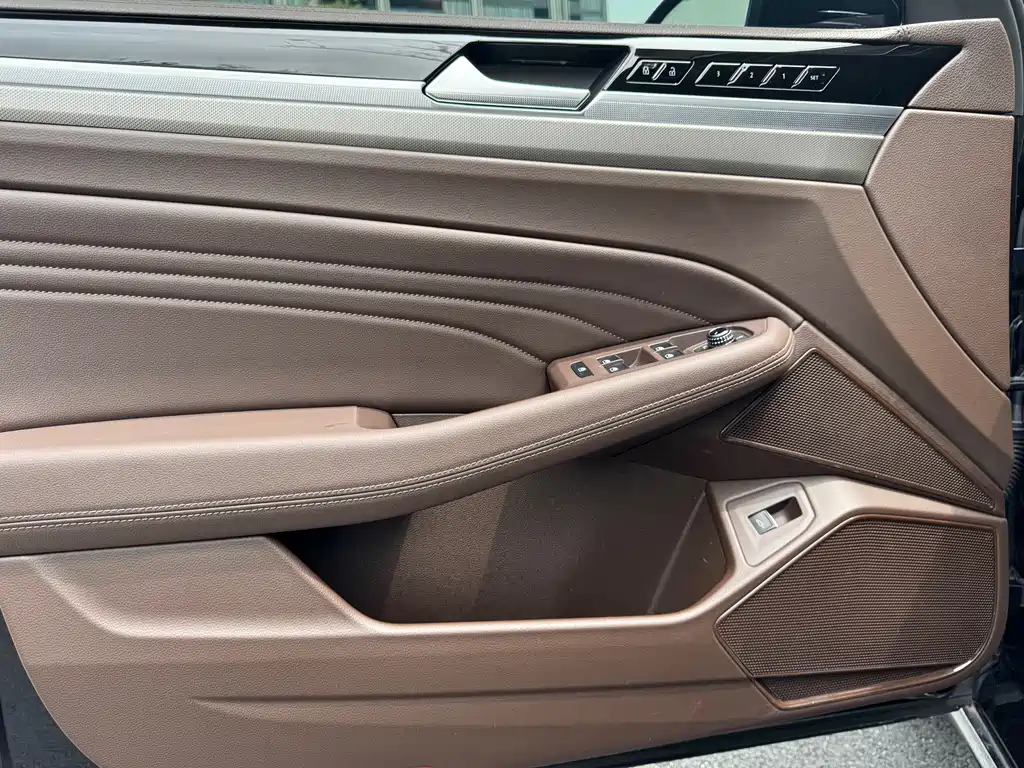 Huiang 2021 380TSI Deluxe Edition купить на сайте DeffCars