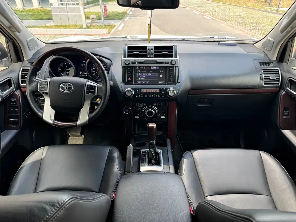 Prado 2014 4.0L automatic VX NAVI купить на сайте DeffCars