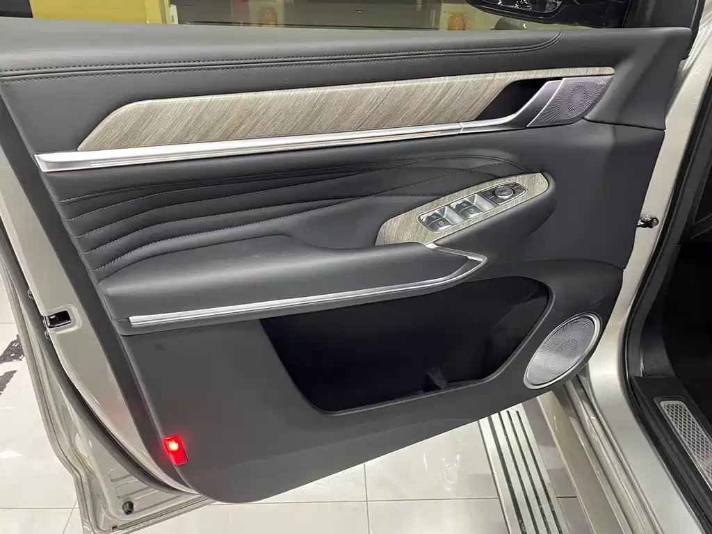 Tank 500 2023 model 3.0T business version environment type 5 seats купить на сайте DeffCars