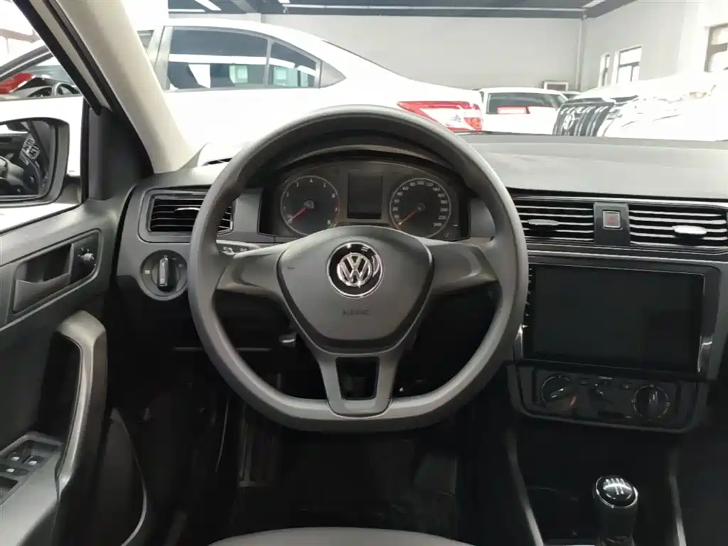 Santana 2021 1.5L Manual Fashion Edition купить на сайте DeffCars