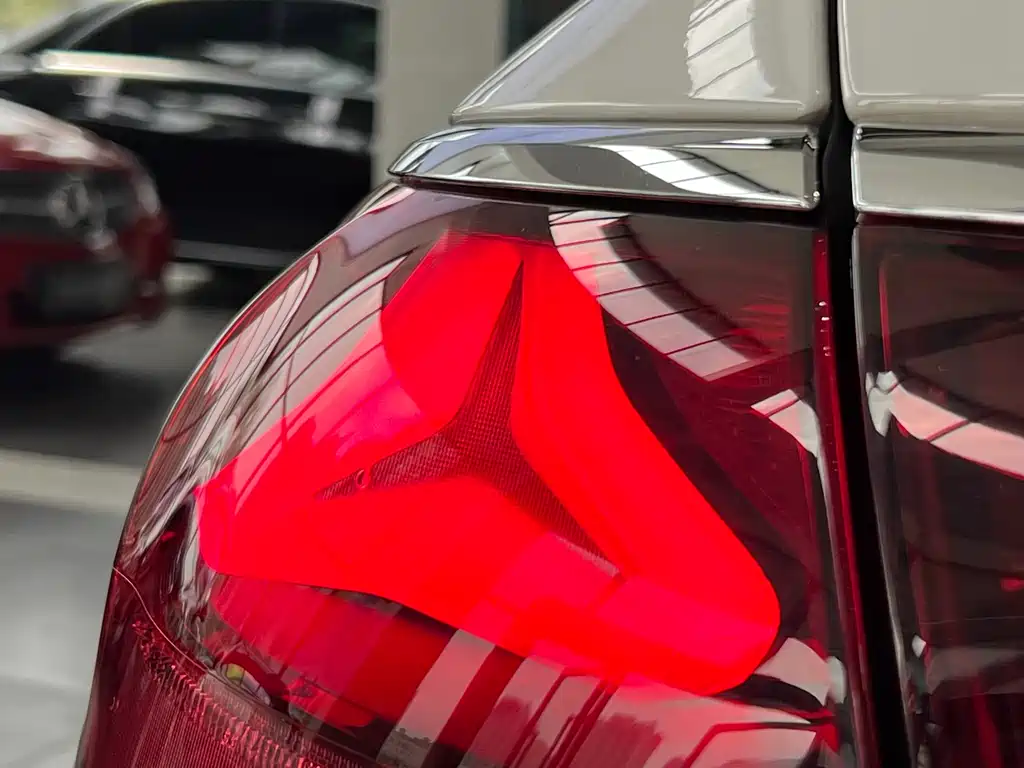 Mercedes-Benz E-Class 2024 E 260 L купить на сайте DeffCars